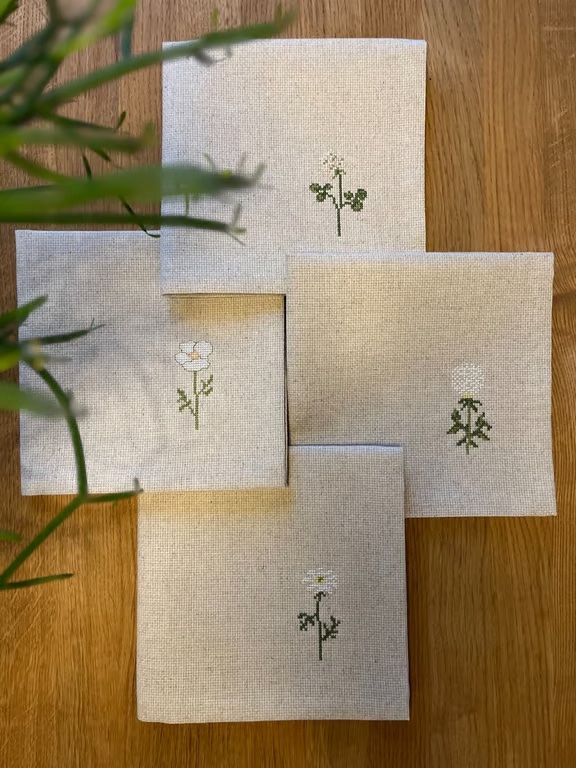 Wild on Purpose Napkins Broderikit til servietter