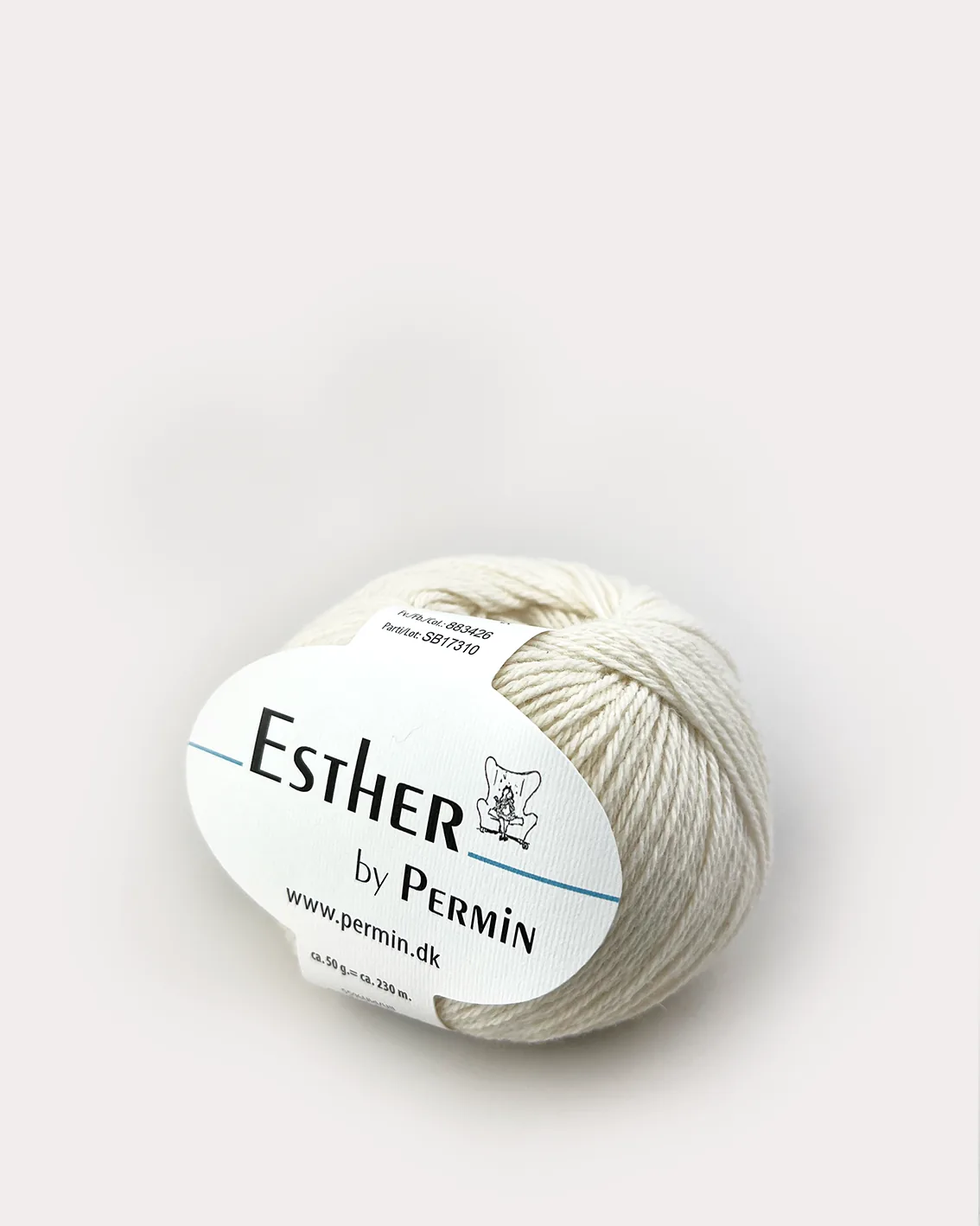 Nøgle af Esther by Permin i farven 883426 Råhvid